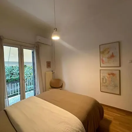 Spacious Stulish 2 Bd Flat Apartment *