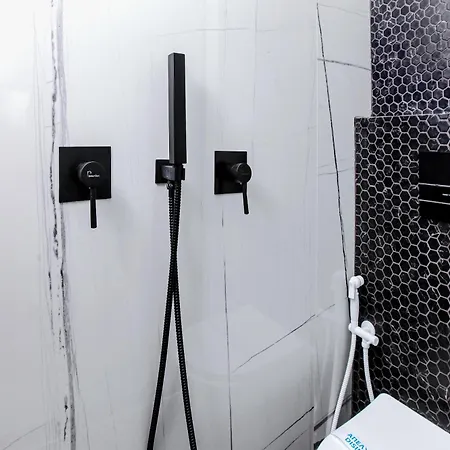 Velvet Escapes: Blanc Appartement Athènes
