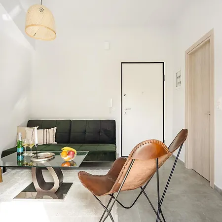New Near The Metro For Budget Price! Apartment
