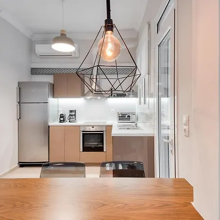 Modern 2-bedroom Apt, 200m From The Acropolis Appartamento *
