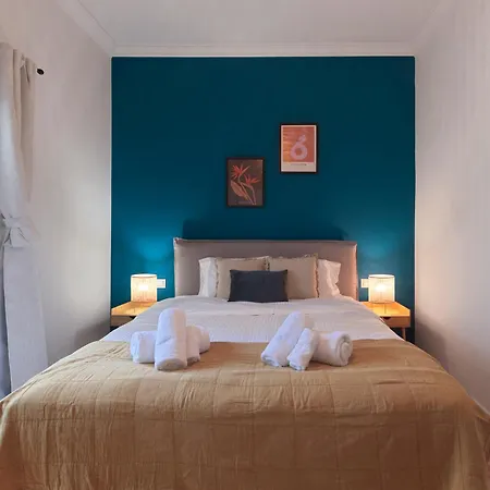 Apartment Stylish In Cholargos