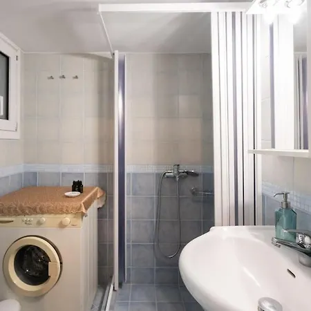 Apartment Vintage 1br In Exarchia Timeless Athens