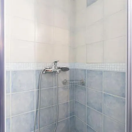 Apartment Vintage 1br In Exarchia Timeless *