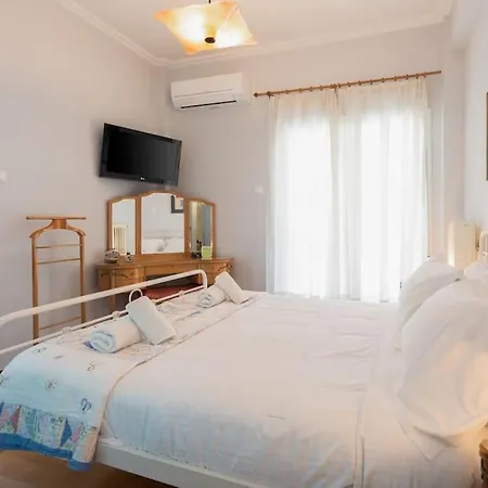 Vintage 1br In Exarchia Timeless * Athens