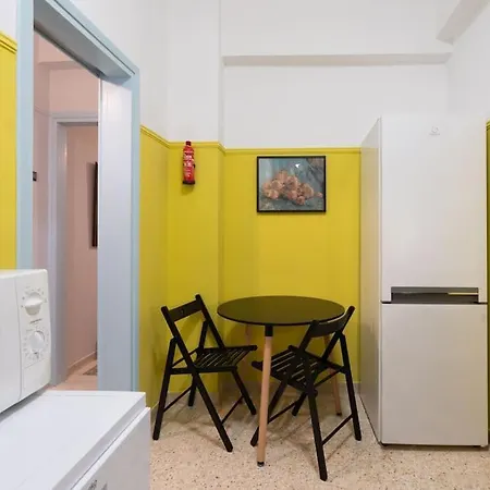 Vintage 1br In Exarchia Timeless Apartment