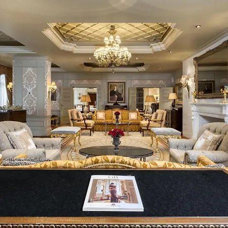 Grande Bretagne, A Luxury Collection Hotel, 5*