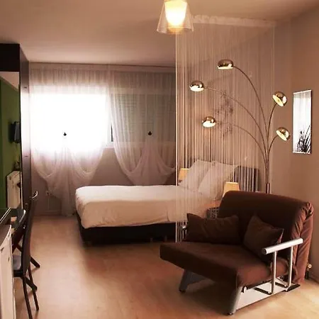 Aparthotel Habitat Athene