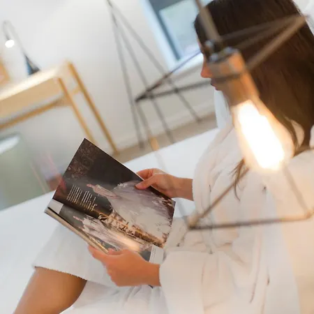 Hotel Nlh Fix | Neighborhood Lifestyle 3*