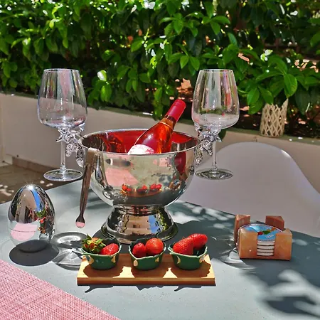 Apartment Five Seasons Alimos