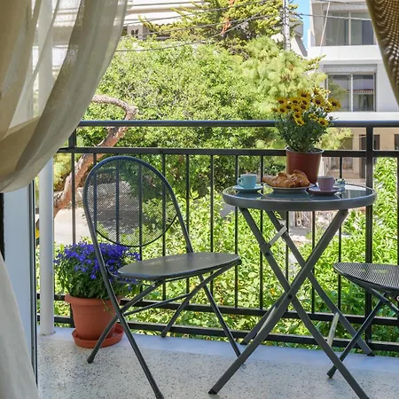 Апартаменты The House In Palaio Faliro Near The Sea Vipgreece Афины