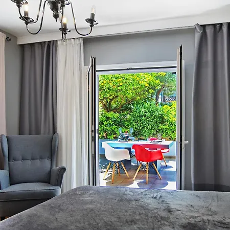 Apartment Five Seasons Alimos *