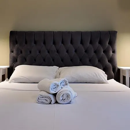 Themis 8 Apartment