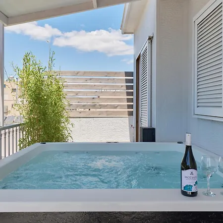 Apartment Acropolis View Penthouse46 Jacuzzi Quality Living *