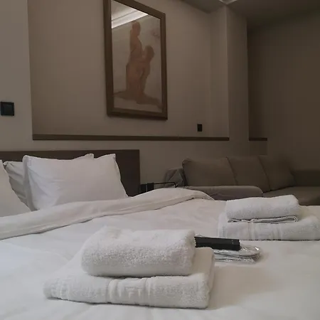 Athenian Apartments, Syntagma Square #6 *