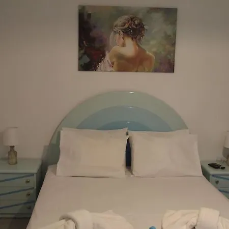 Big Oasis Near The Center Of Apartamento