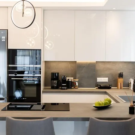 Parthenon View Luxury Penthouse Apartament *