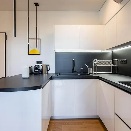 Bloom - Luxury 2-bedroom In Athens