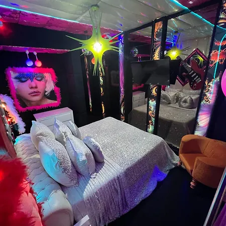 Hotel love Priamos Erato *