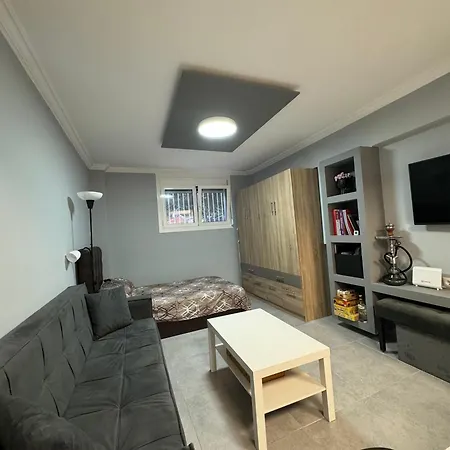 Comfy In The Center *