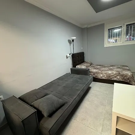 Comfy In The Center Apartment