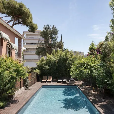 Lussuosa Glyfada Athens