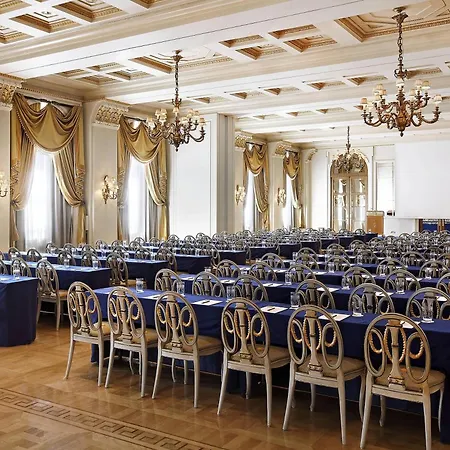 Hotel Grande Bretagne, A Luxury Collection Hotel, 5*