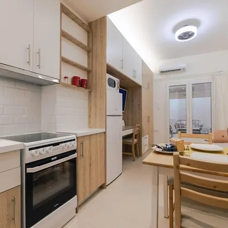 Διαμέρισμα Small And Cozy