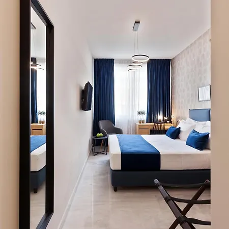 Trendy By Prime 4*