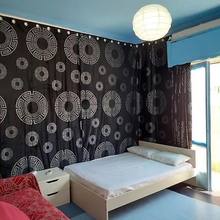 Thissio In The Share Apartment