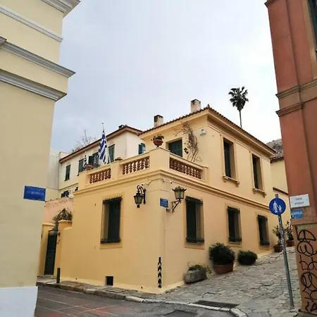 Magnificent In Plaka Atene