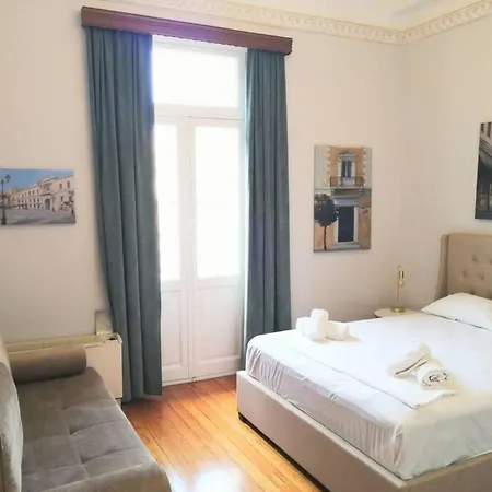Elegant Under The Acropolis Apartment