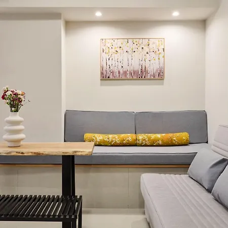 Acropolis Muses - Downtown Luxury Apartment