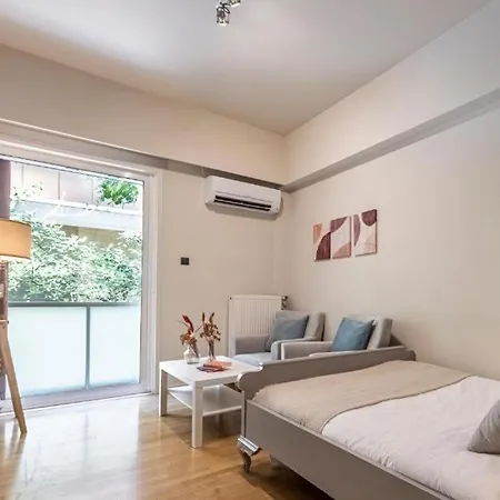 The Mint's Synesiou - Lycabettus Hill Apartment *
