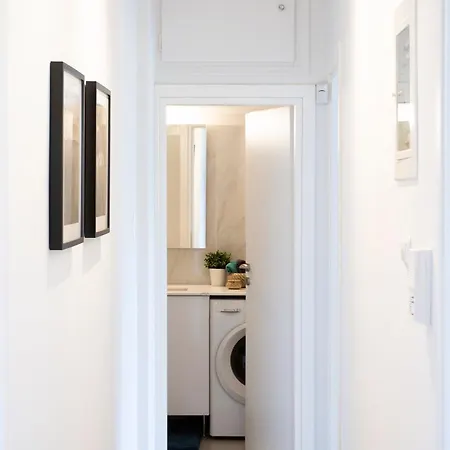 Sea Side Retreat 2 Bed Apartment Athens