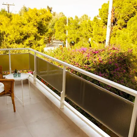 Sea Side Retreat 2 Bed Apartment