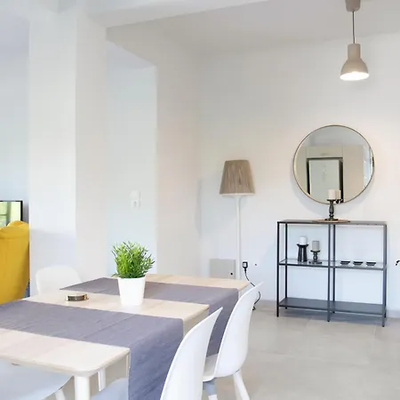 Sea Side Retreat 2 Bed