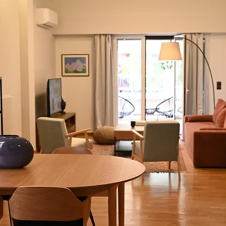 Apartment Stylish And Spacious In Cool Area Athens