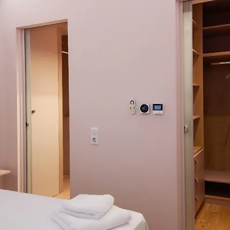 En Plaka - Elegant Estate Villa Athens