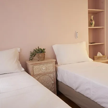 En Plaka - Elegant Estate Villa *