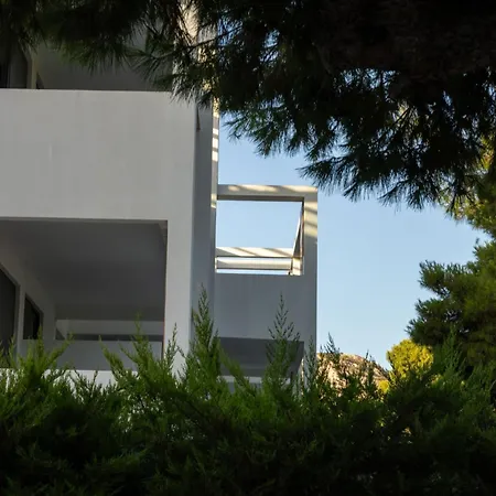 Azur אתונה