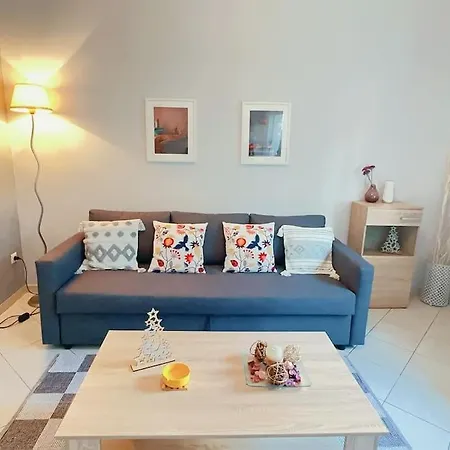 Apartment 近图书馆宽敞露台spacious Terrace Near Library Athens