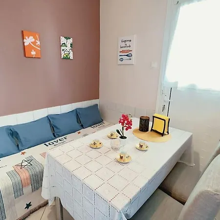 Apartment 近图书馆宽敞露台spacious Terrace Near Library
