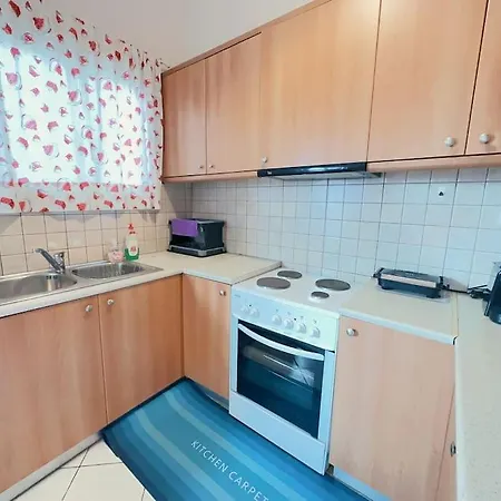 Apartment 近图书馆宽敞露台spacious Terrace Near Library Athens