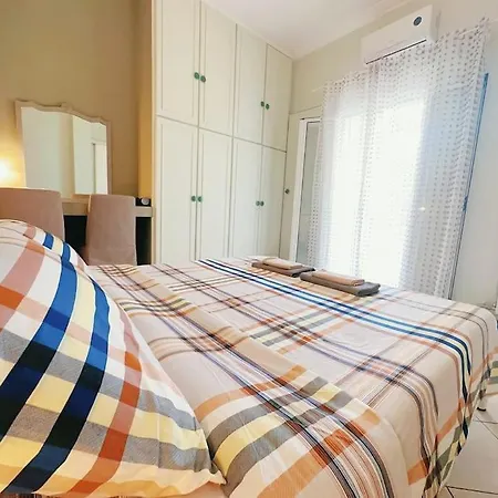 Apartment 近图书馆宽敞露台spacious Terrace Near Library Athens