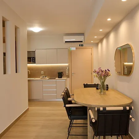 Acropolis Muses - Downtown Luxury *
