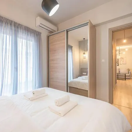 Urban & Spacious Apartment *