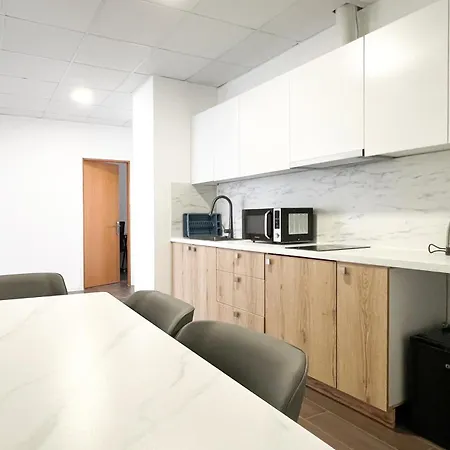 Anhome K11 Serviced Hotel apartamentowy Ateny