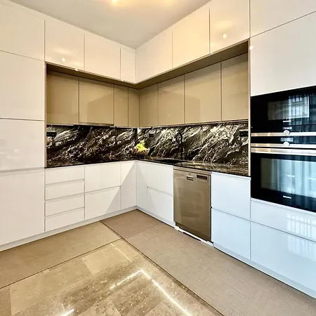 Elaia Luxury Selections - Emerald Apartment
