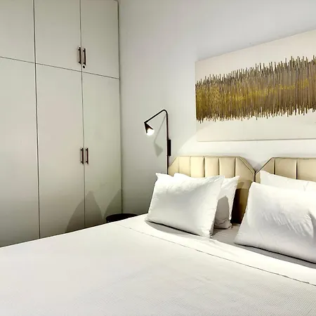 Elaia Luxury Selections - Emerald Apartment