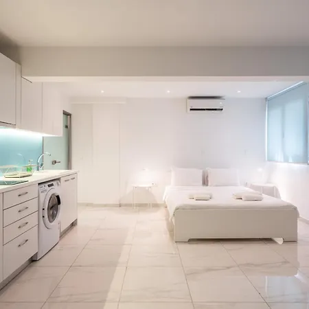 Cute And Convenient In Center * Atina